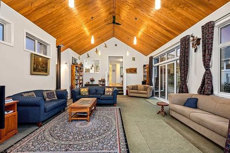 Photo of property in 16 Tiki Street, New Lynn, Auckland, 0600