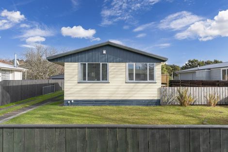 Photo of property in 18 Runuku Grove, Turangi, 3334