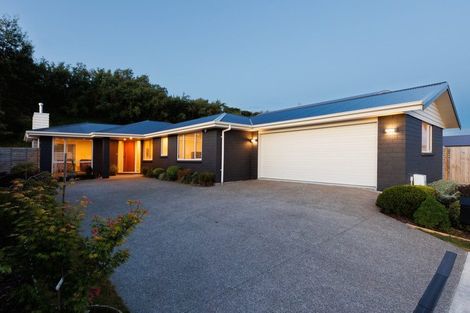 Photo of property in 15 Freedom Drive, Kelvin Grove, Palmerston North, 4414