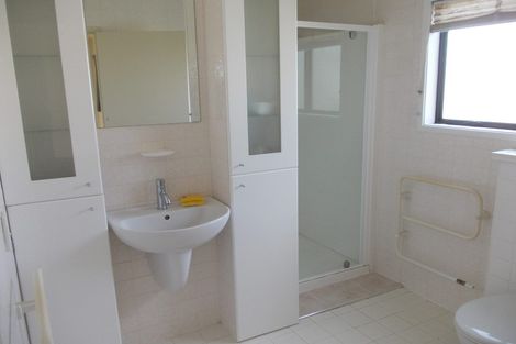 Photo of property in 11 Isherwood Place, Saint Johns, Auckland, 1072