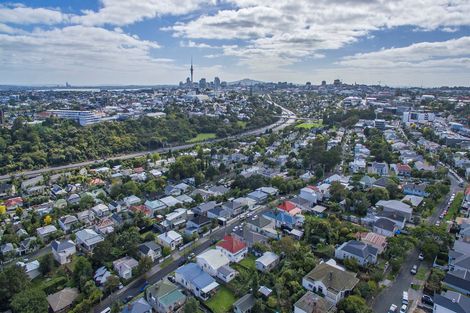 Photo of property in 64 Second Avenue, Kingsland, Auckland, 1021