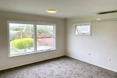 Photo of property in 12 Locket Road, Glenfield, Auckland, 0629