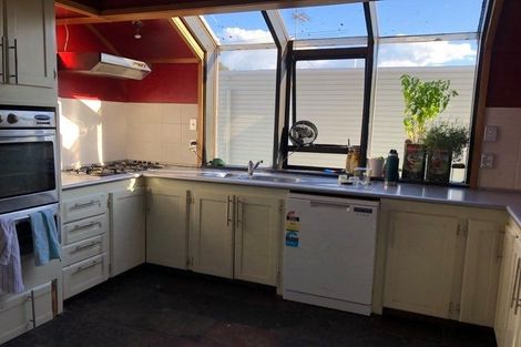 Photo of property in 20 Dallinghoe Crescent, Milford, Auckland, 0620