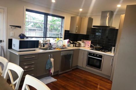 Photo of property in 1/53 Tramway Road, Beach Haven, Auckland, 0626