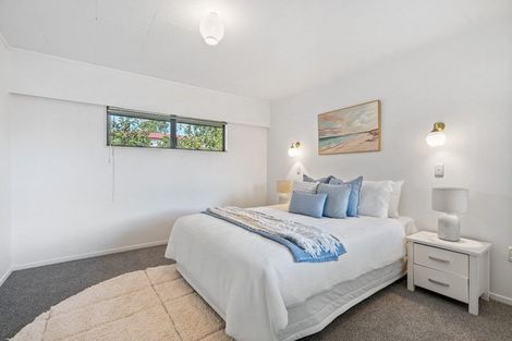 Photo of property in 43 Kamo Road, Regent, Whangarei, 0112