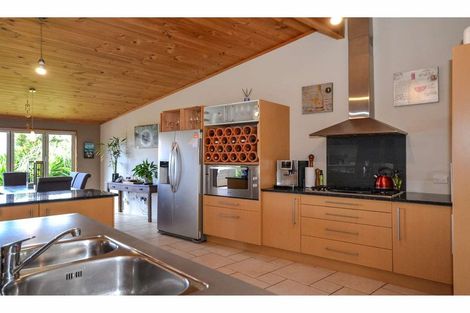 Photo of property in 240 Wharau Road, Kerikeri, 0293