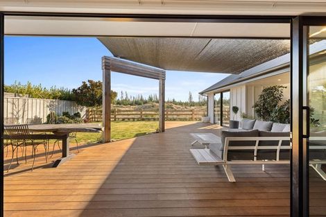 Photo of property in 33 Te Hurunui Drive, Pegasus, 7612