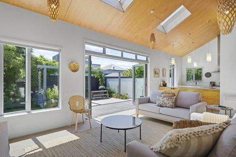 Photo of property in 6a Taylors Avenue, Bryndwr, Christchurch, 8052