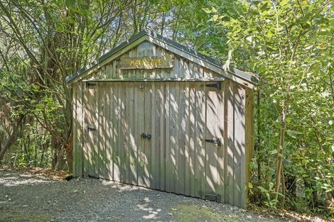 Photo of property in 109 Warman Road, Okura, Auckland, 0792