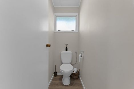 Photo of property in 47 Claverdon Drive, Massey, Auckland, 0614