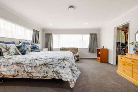 Photo of property in 2 Brunswick Place, Rototuna North, Hamilton, 3210