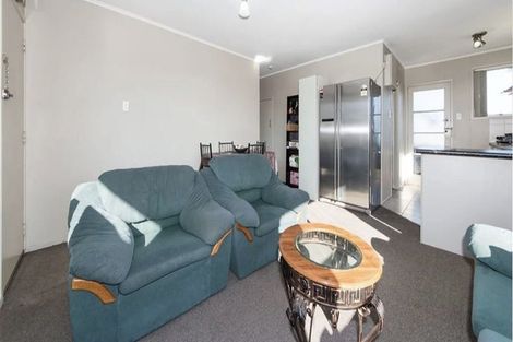 Photo of property in 3/152 Lincoln Road, Henderson, Auckland, 0610