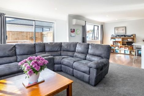 Photo of property in 4 Tarata Grove, Lansdowne, Masterton, 5810