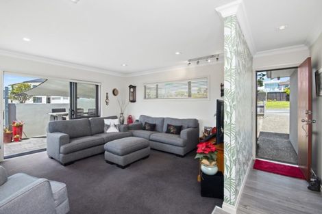 Photo of property in 34 Intrepid Crescent, Beachlands, Auckland, 2018