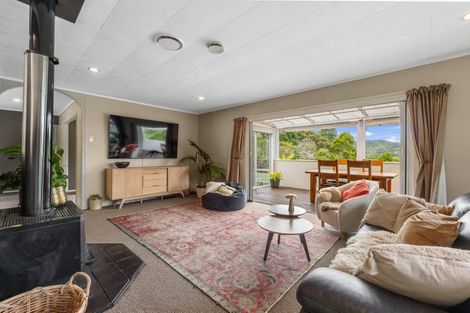 Photo of property in 18 Steam Hauler Track, Waitakere, Henderson, 0782