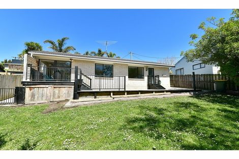 Photo of property in 40b Hammond Avenue, Hatfields Beach, Orewa, 0931