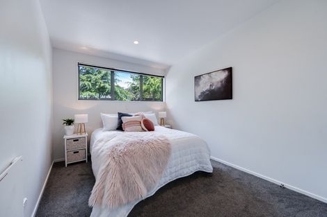 Photo of property in 8a Maple Court, Arthurs Point, Queenstown, 9371