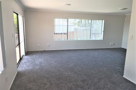 Photo of property in 23 Jandell Crescent, Bucklands Beach, Auckland, 2014