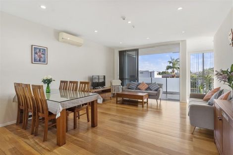 Photo of property in 44 Regent Street, Devonport, Auckland, 0624