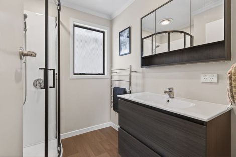 Photo of property in 5 Cemetery Road, Sanson, 4817