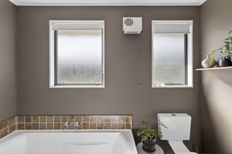 Photo of property in 29 Te Papau Crescent, Diamond Harbour, 8972