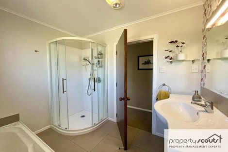 Photo of property in 12 Te Ngaere Place, Merrilands, New Plymouth, 4312
