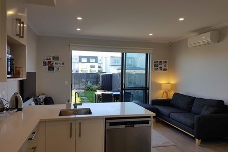 Photo of property in 21 Kanuka Road, Hobsonville, Auckland, 0616