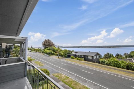 Photo of property in 88 Wakeman Road, Acacia Bay, Taupo, 3330
