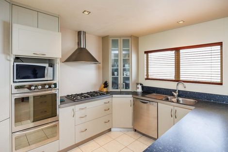 Photo of property in 28 Taonui Street, Palmerston North, 4410