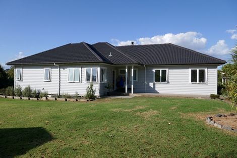 Photo of property in 490 Whitehills Road, Waitoki, Silverdale, 0994