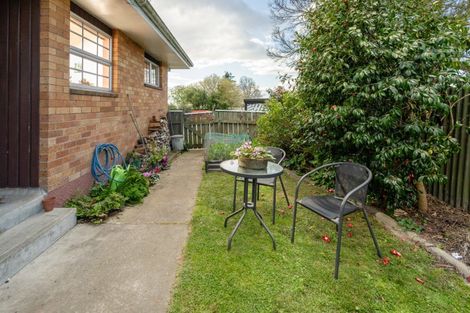 Photo of property in 1/154 Te Mata Road, Havelock North, 4130