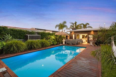 Photo of property in 209 Kiwi Road, Whangamata, 3620