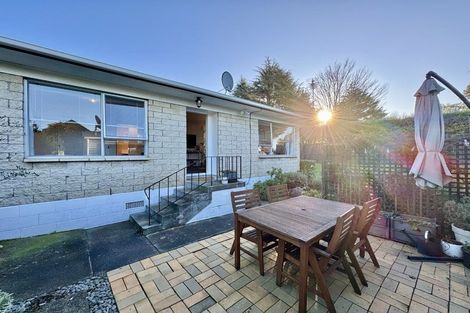 Photo of property in 2/15 Gloaming Place, Conifer Grove, Takanini, 2112