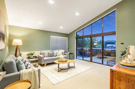 Photo of property in 37 Navigation Drive, Whitby, Porirua, 5024