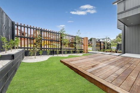 Photo of property in 202 Clovelly Road, Bucklands Beach, Auckland, 2012