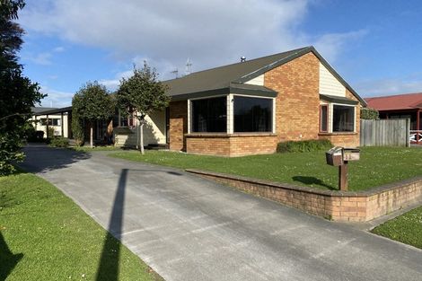 Photo of property in 11 Jeffares Place, Taradale, Napier, 4112