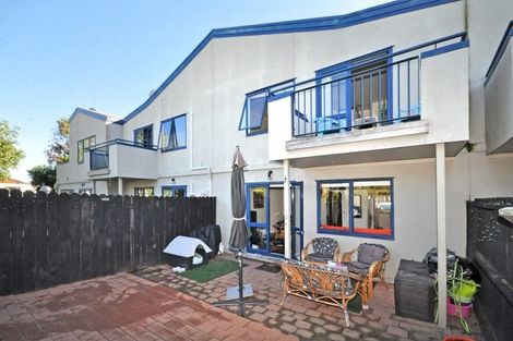 Photo of property in 9/70 Fernhill Way, Oteha, Auckland, 0632