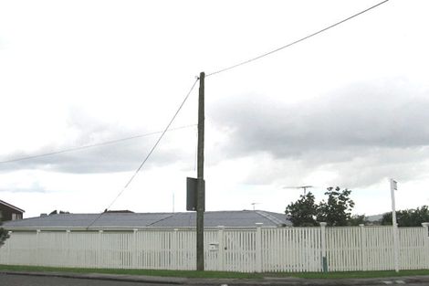 Photo of property in 2/89 Sylvan Avenue, Northcote, Auckland, 0627