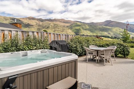 Photo of property in 12 Ruby Ridge, Wanaka, 9305