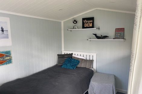 Photo of property in 11 Ocean View Road, Milford, Auckland, 0620