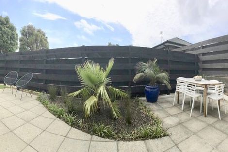 Photo of property in 188 Seaview Road, Westown, New Plymouth, 4310