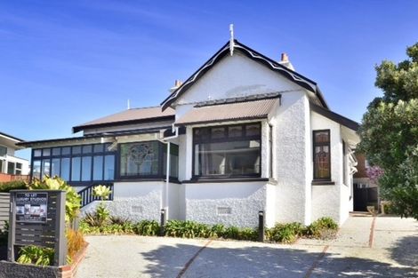 Photo of property in 1 Beach Street, Saint Clair, Dunedin, 9012