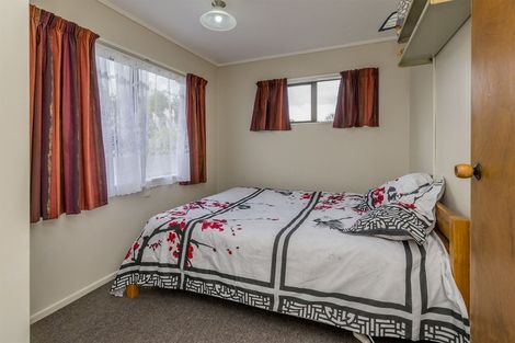 Photo of property in 13 Atarau Grove, Paraparaumu, 5032