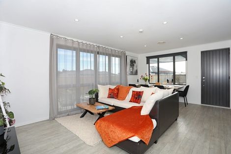 Photo of property in 17 George Street, Bulls, 4818