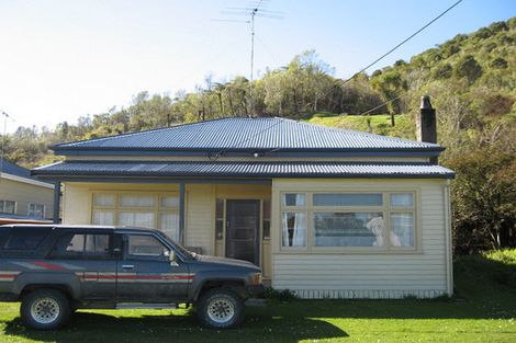 Photo of property in 165 Ward Street, Cobden, Greymouth, 7802