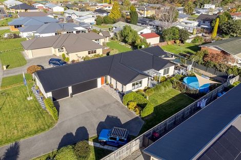 Photo of property in 7 Austin Reid Avenue, Carterton, 5713