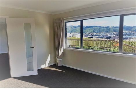 Photo of property in 2 Waitaria Terrace, Aotea, Porirua, 5024