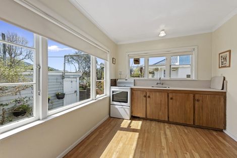 Photo of property in 36 Mcparland Street, Ebdentown, Upper Hutt, 5018
