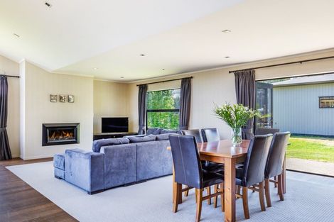 Photo of property in 108 Kinloch Road, Kinloch, Taupo, 3377
