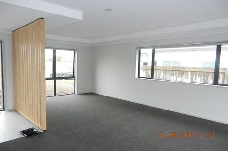 Photo of property in 3 Miami Place, One Tree Point, 0118